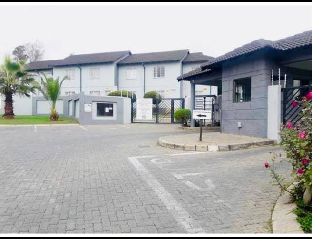 1 BEDROOM PROPERTY TO RENT IN RANDBURG CENTRAL